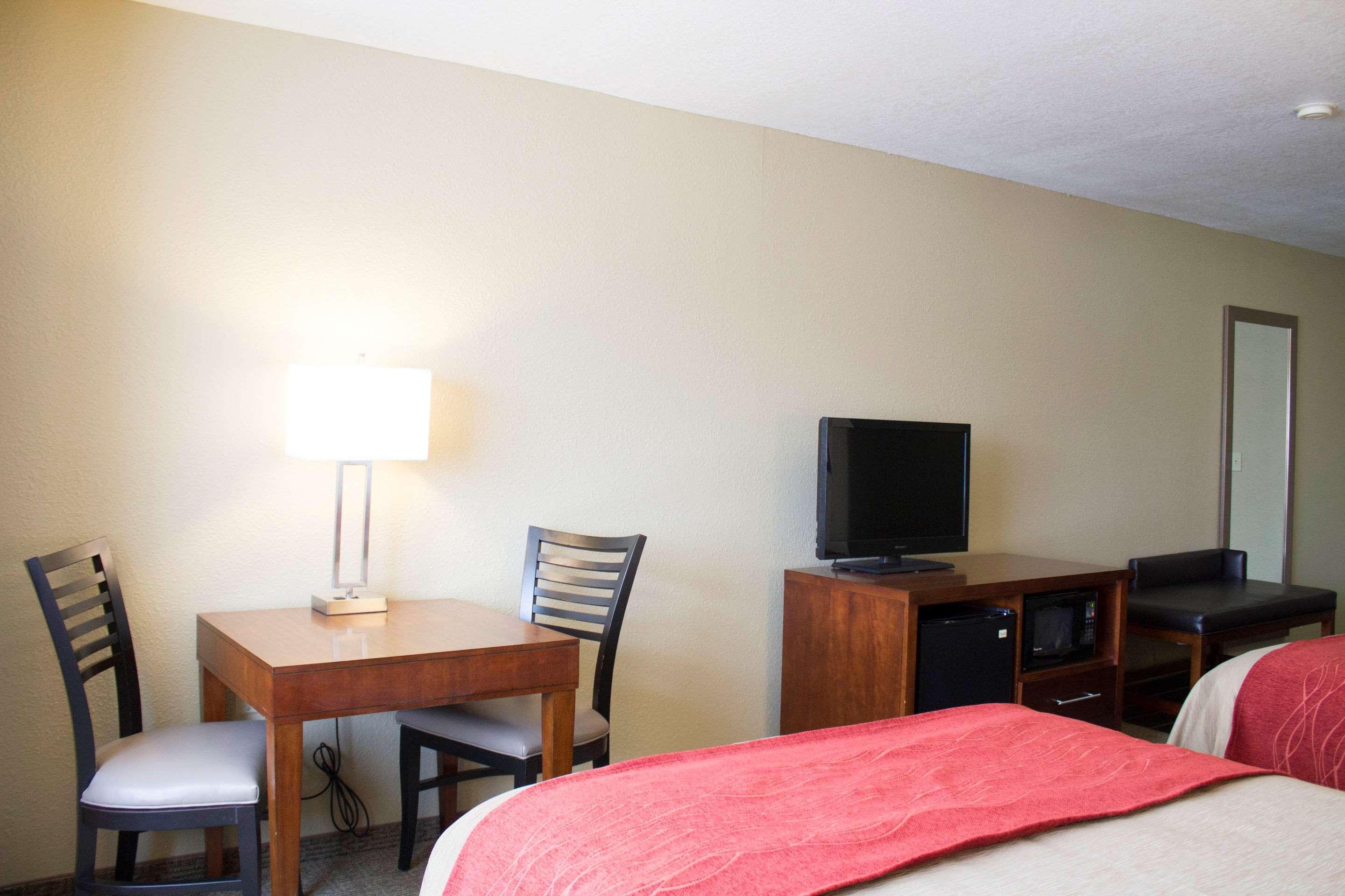 Comfort Inn River's Edge Huron Eksteriør bilde