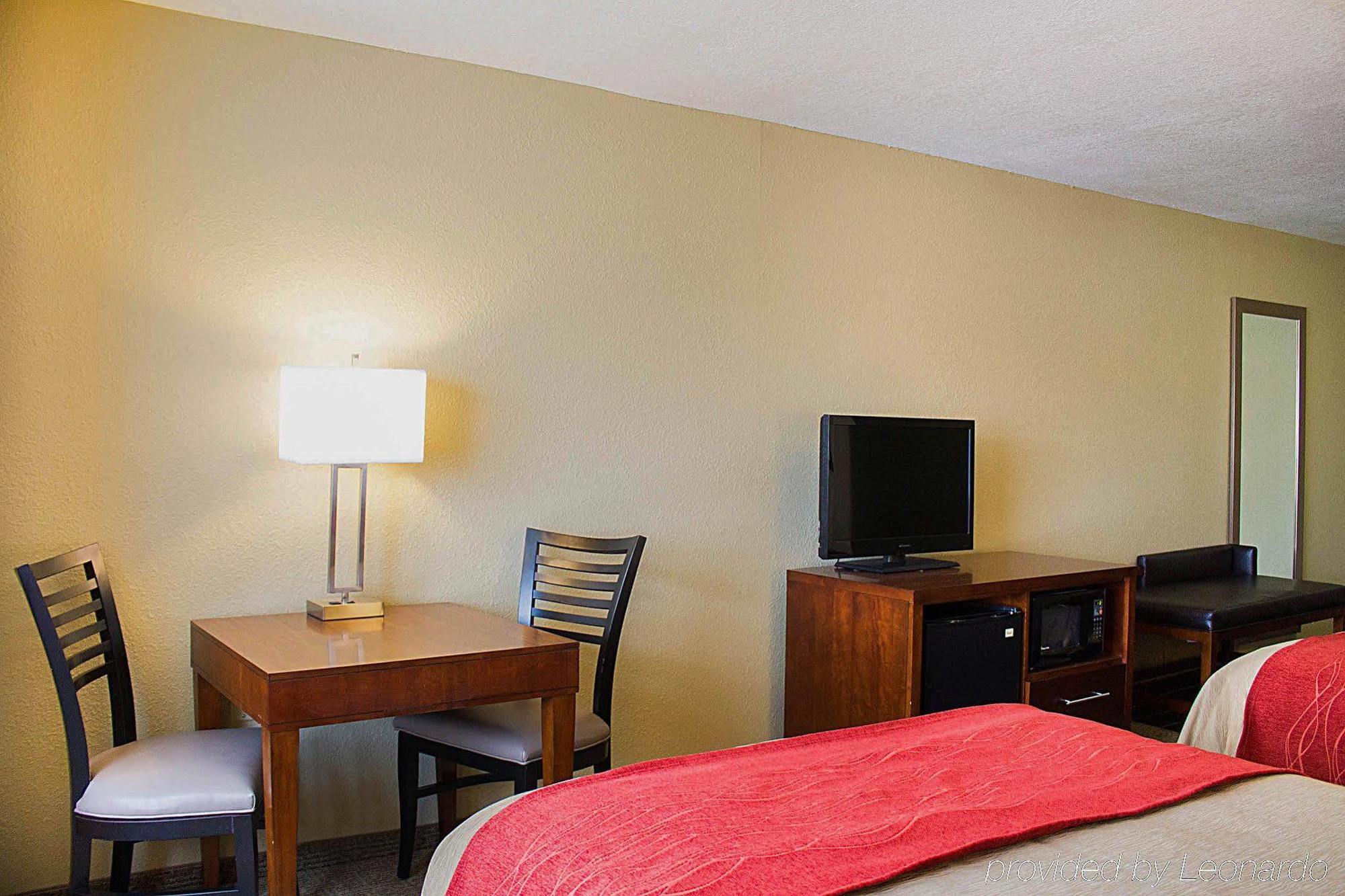 Comfort Inn River's Edge Huron Eksteriør bilde